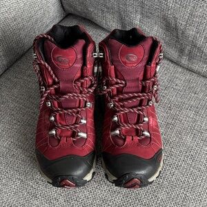 OBōz Women’s Red Hiking Boots